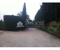 VENTA DE VIVIENDA UNIFAMILIAR EN ALICANTE