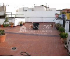 SE VENDE EDIFICIO EN ASPE, LOCAL COMERCIAL MAS VIVIENDA Y PLANTA SÓTANO, PRECIO A CONVENIR