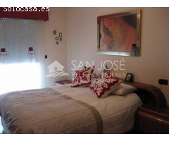 SE VENDE EDIFICIO EN ASPE, LOCAL COMERCIAL MAS VIVIENDA Y PLANTA SÓTANO, PRECIO A CONVENIR