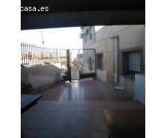Inmobiliaria San Jose vende casa en Aspe en zona Cipreses.A