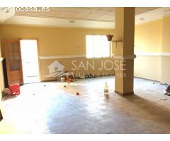 VENTA O ALQUILER DE LOCAL COMERCIAL EN ASPE EN ZONA SAGRADO CORAZON PRECIO INTERESANTE