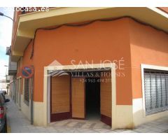 INMOBILIARIA SAN JOSE VILLAS AND HOUSES VENDE LOCAL COMERCIAL EN ASPE