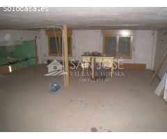 INMOBILIARIA SAN JOSE VILLAS AND HOUSES VENDE LOCAL COMERCIAL EN ASPE