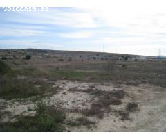 INMOBILIARIA SAN JOSE VILLAS AND HOUSES VENDE PARCELA EN ALENDA GOLF