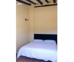 INTERESANTE CASA CON TERRENO EN UNA MUY BUENA ZONA EN PINOSO