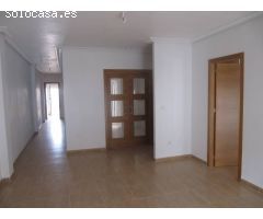 VENTA CASA ADOSADA PRIMERAS CALIDADES , BUEN PRECIO