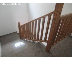 VENTA CASA ADOSADA PRIMERAS CALIDADES , BUEN PRECIO