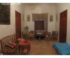 VENTA DE CORTIJO CON VIÑEDOS Y FRUTALES EN PRODUCCION