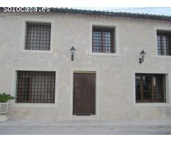 Casa de Pueblo en Venta en Salinas de Añana, Alicante