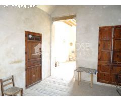 INMOBILIARIA SAN JOSE VENDE CASA DE CAMPO ADOSADA EN LA ROMANA ZONA ALCANA