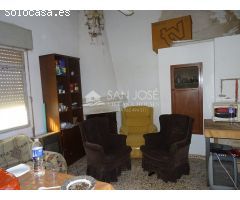 VENTA DE CASA DE CAMPO EN CAMINO DE HONDÓN EN ASPE CON ALMACÉN DE 50 M2