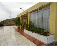 BONITO CHALET EN HONDON DE LAS NIEVES EN BUENA ZONA
