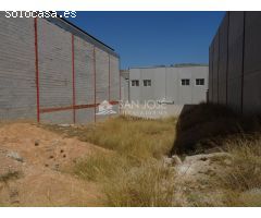 VENTA DE PARCELA INDUSTRIAL EN POLÍGONO DE HONDÓN DE LAS NIEVES-ALICANTE