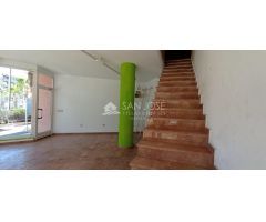 SE VENDE OPORTUNIDAD LOCAL COMERCIAL CON ALTILLO EN SANTA POLA