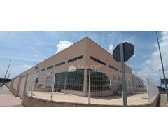 SE ALQUILA NAVE INDUSTRIAL EN NOVELDA ZONA POLIGONO FONDONET