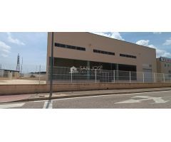 SE ALQUILA NAVE INDUSTRIAL EN NOVELDA ZONA POLIGONO FONDONET