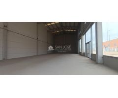 SE ALQUILA NAVE INDUSTRIAL EN NOVELDA ZONA POLIGONO FONDONET
