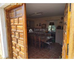 VENTA DE CHALET EN HONDON DE LOS FRAILES, PARA ENTRAR A VIVIR