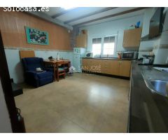 SE VENDE CASA EN LA ROMANA