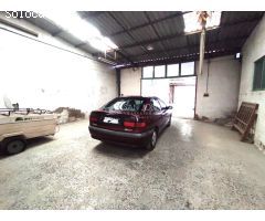 SE VENDE ALMACÉN EN NOVELDA CON PATIO PARA APARCAMIENTO.