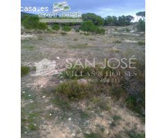 Inmobiliaria San Jose vende esta parcela en Sax Alicante Costa Blanca España