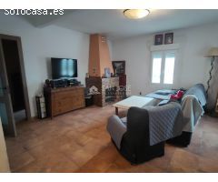 SE VENDE BONITO CHALET CON PISCINA Y CASA DE INVITADOS EN MUY BUENA ZONA DE AGOST