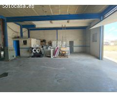 SE VENDE NAVE ALMACEN Y OFICINAS EN ASPE