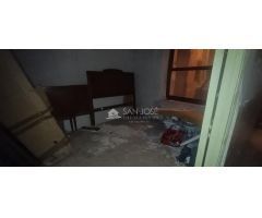 SE VENDE CASA EN NOVELDA PARA REFORMAR