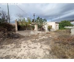 SE VENDE CASA CUEVA CON TERRENO
