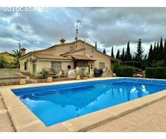 INMOBILIARIA SAN JOSE VENDE CHALET EN BUEN ESTADO ZONA MONTESOL DE ELCHE