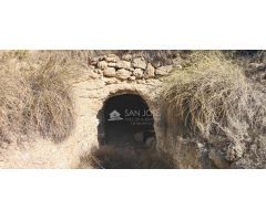 VENTA DE TERRENO CON CUEVA EN LA ROMANA