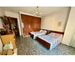 SE VENDE CASA INDEPENDIENTE EN MONOVAR
