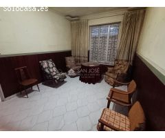 VENTA DE CASA PARA REFORMAR EN NOVELDA, ZONA LA GLORIETA