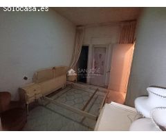 VENTA DE CASA PARA REFORMAR EN NOVELDA, ZONA LA GLORIETA