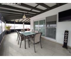 SE VENDE ESPECTACULAR CHALET SEMINUEVO EN MONFORT DEL CID.