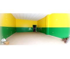 SE VENDE LOCAL COMERCIAL EN  NOVELDA ZONA PARQUE DE TRÁFICO