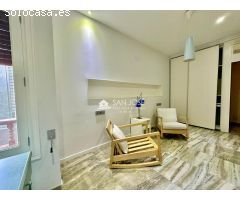 SE VENDE CASA CON PISCINA EN GLORIETA DE NOVELDA.