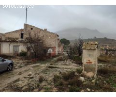 SE VENDE CASA CON PARCELA EN MACISVENDA. PRECIOSO ENTORNO RURAL