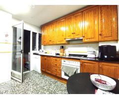 SE VENDE PISO EN AVENIDA DE LA CONSTITUCIÓN EN NOVELDA.