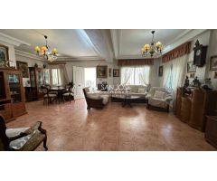INMOBILIARIA SAN JOSE VENDE CHALET EN BUEN ESTADO CERCA DE ASPE