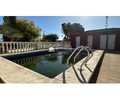 INMOBILIARIA SAN JOSE VENDE CHALET EN BUEN ESTADO CERCA DE ASPE