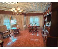SE VENDE GRAN CASA EN BUEN ESTADO CON ALMACEN GRANDE EN ASPE