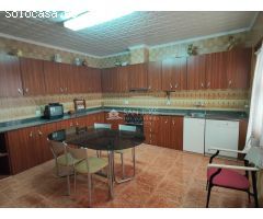 SE VENDE GRAN CASA EN BUEN ESTADO CON ALMACEN GRANDE EN ASPE