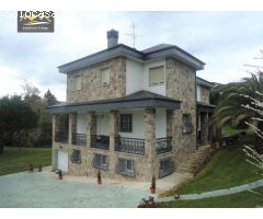 SE VENDE AMPLIO CHALET CON 3.000M DE PARCELA Y PISCINA A 10M  DE OURENSE. REF. 5671