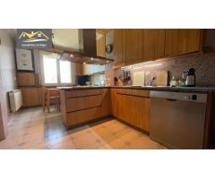 SE VENDE PISO MUY ALTO Y AMPLIO EN LA ZONA DEL PINO CON GARAJE Y SERVICIOS CERCA!!!! REF 7258