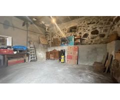 ¡Oportunidad única en un encantador pueblo!
