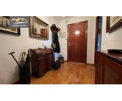 SE VENDE PISO MUY ALTO Y AMPLIO EN LA ZONA DEL PINO CON GARAJE Y SERVICIOS CERCA!