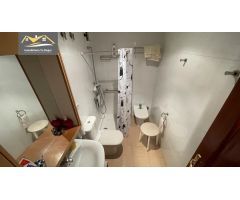 SE VENDE PISO MUY ALTO Y AMPLIO EN LA ZONA DEL PINO CON GARAJE Y SERVICIOS CERCA!