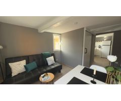 ¡Descubre el encanto de vivir en un estudio único en el corazón del casco viejo!