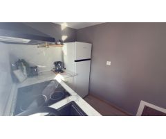 ¡Descubre el encanto de vivir en un estudio único en el corazón del casco viejo!